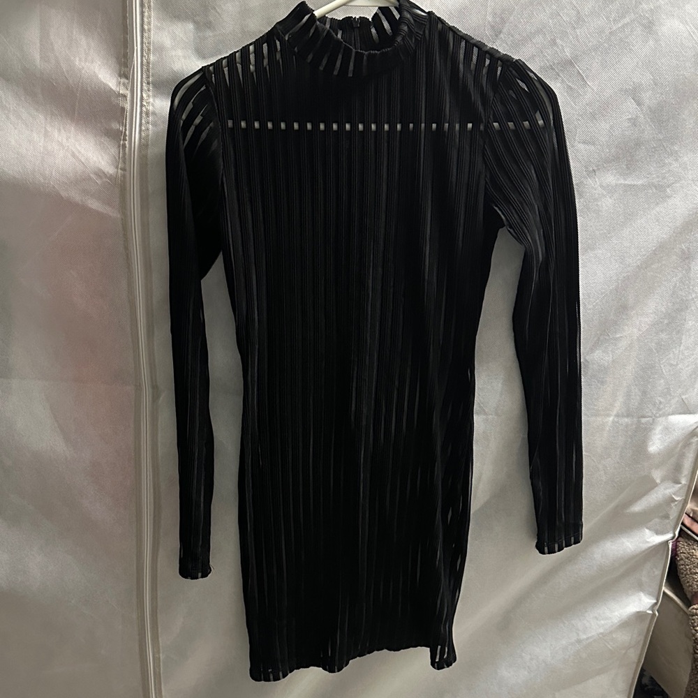 Elegant Black Long Sleeve Dress